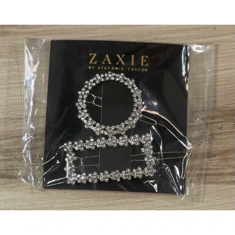 NWT Zaxie by Stefanie Taylor Set of 2 Floral Rhinestone Hair Clips Silver Tone